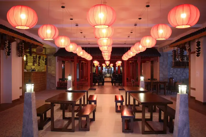 Петрово: Hotel South East Asia Etnomir