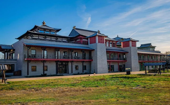 Петрово: Hotel South East Asia Etnomir