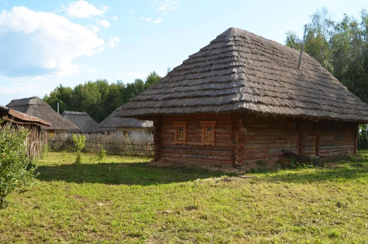 Петрово: Этномир Отель Украина