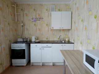 Стерлитамак: Апартаменты Квартирный Вопрос на Лазурная 33
