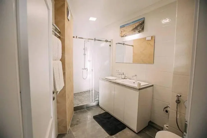 Зеленоградск: Apartments on Volodarsky Street