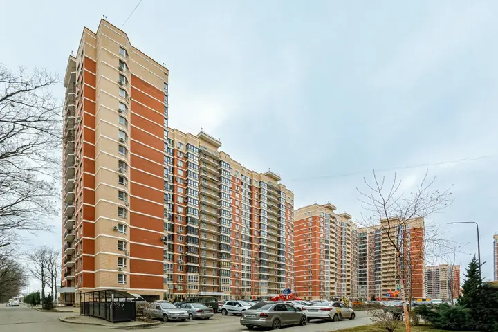 Краснодар: Квартира Здесь Лофт у Парка Галицкого, Краснодар арены