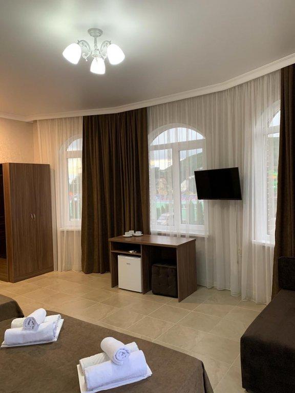 Джубга: Golden Plaza Guest House