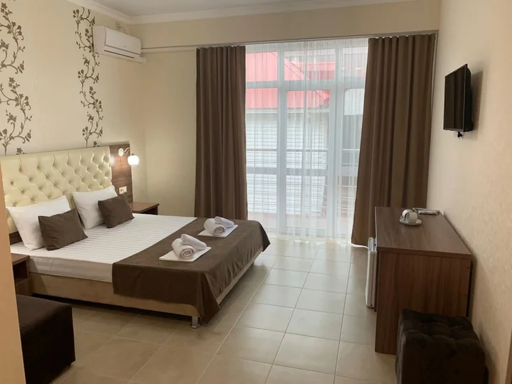 Джубга: Golden Plaza Guest House