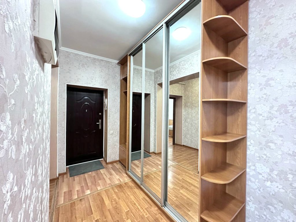 Кемерово: Квартира трехкомнатная в центре на Весенней