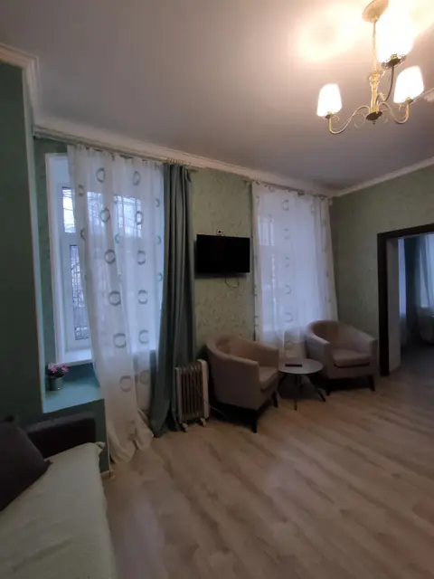 Нижний Новгород: Меблированные комнаты Вояж в центре
