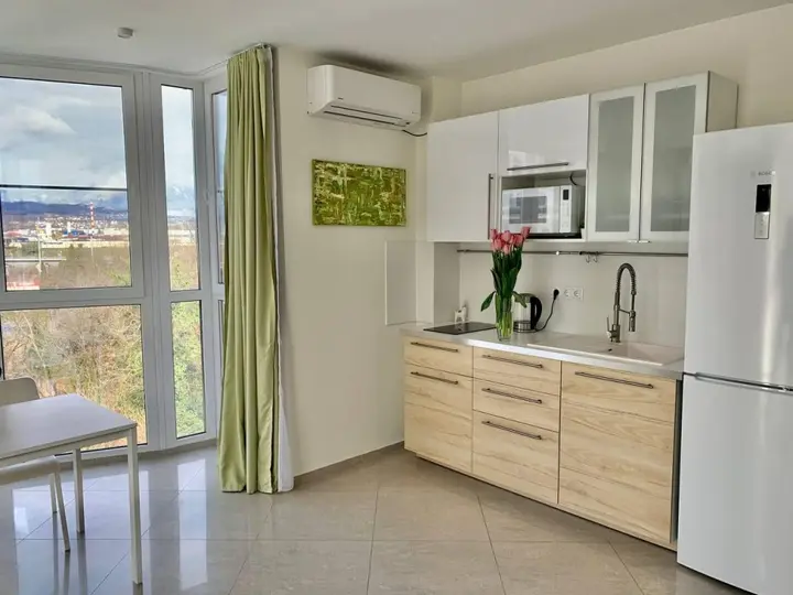 Сириус: SunrayHome (СанрэйХоум) на улице Тюльпанов 41Е