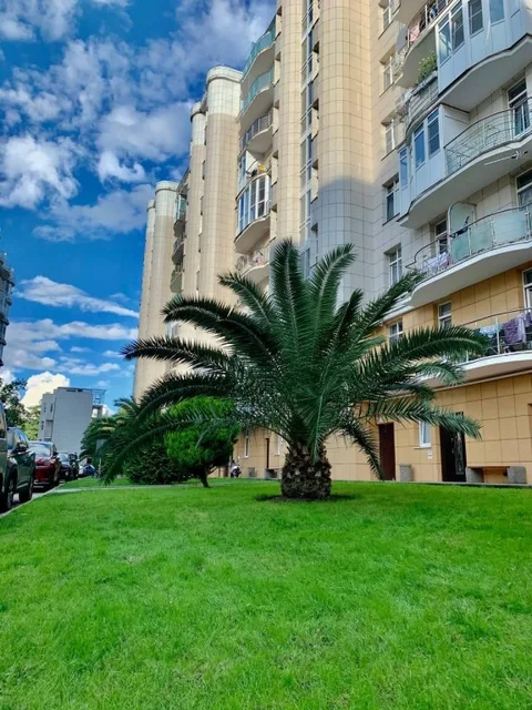 Сириус: SunrayHome (СанрэйХоум) на улице Тюльпанов 41Е