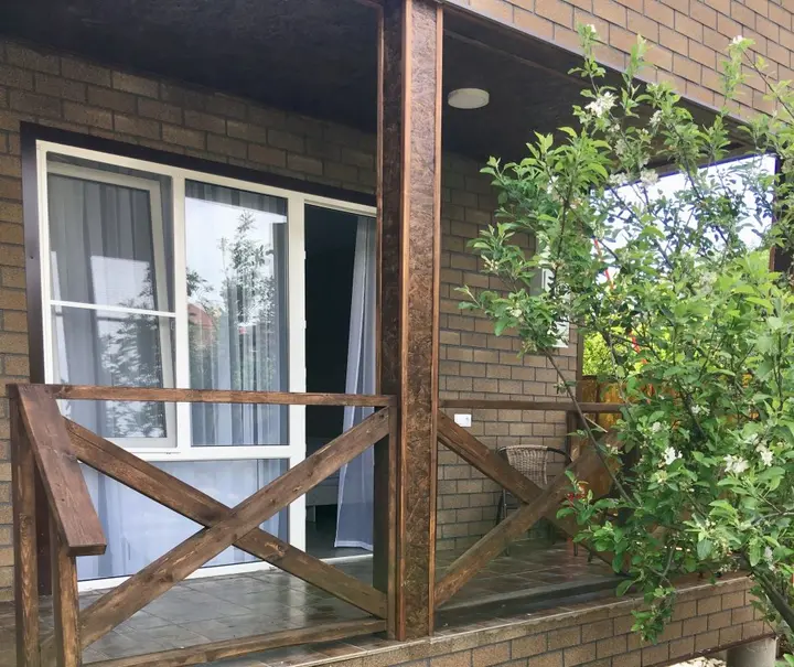 Сириус: Гостевой дом на Листопадной