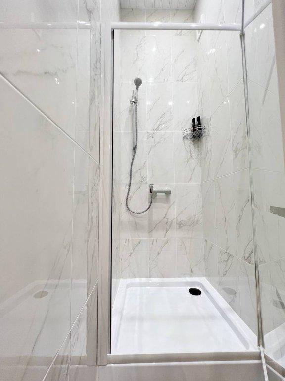 Москва: Апартаменты в Районе где Жила Анна Монс Фаворитка Петра I