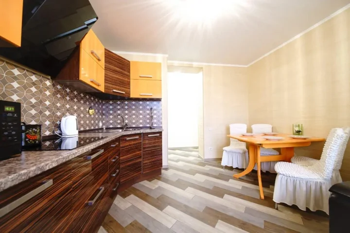 Саратов: Favourite Home (Фэйворит Хоум) на улице Симбирцева 40А