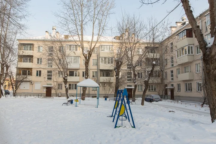 Челябинск: Апартаменты на Воровского 40