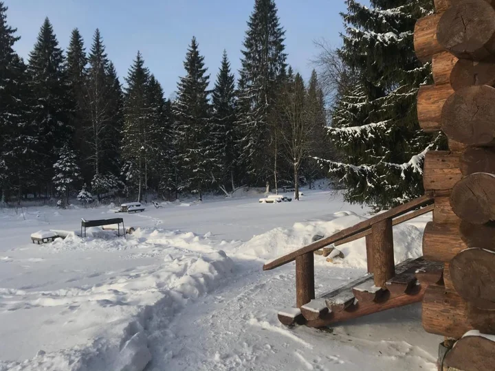 Рускеала: Дом на берегу с сауной