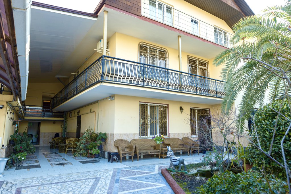 Сочи: Меблированные комнаты Лето