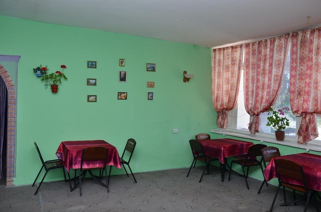 Бердянск: Jasmin Guest-House