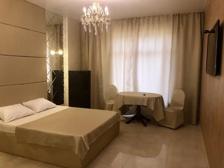 Саратов: Otel Snoff 