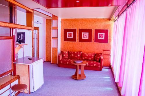 Бердянск: Mirage Hotel
