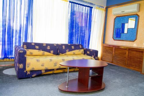 Бердянск: Mirage Hotel