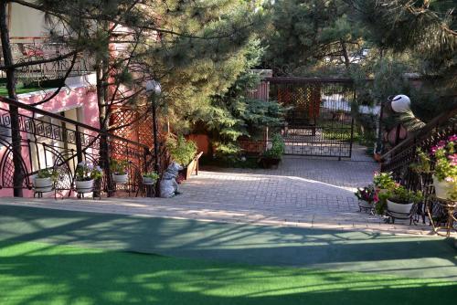 Бердянск: Mirage Hotel