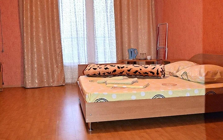 Бердянск: ул. Лазурная, 2