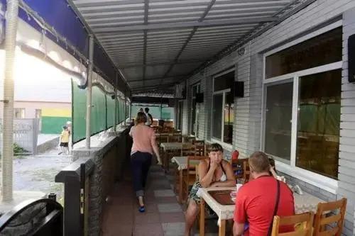 Бердянск: Hotel Naberzhnyi