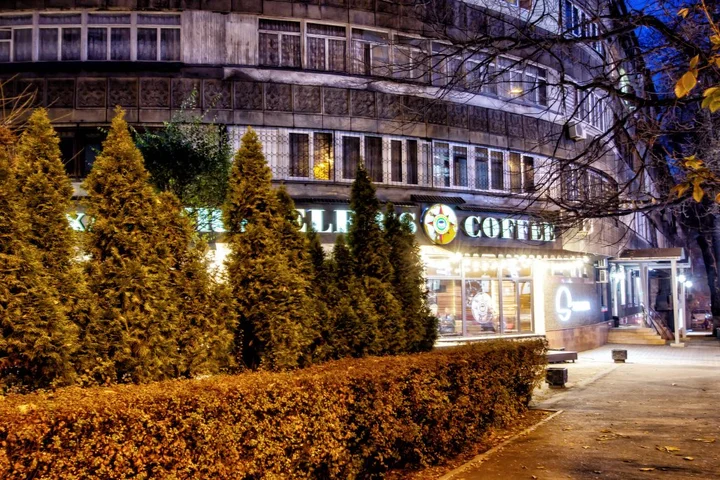 Алматы: Апартаменты 32. Самый центр. Идеально для командированных и туристов.