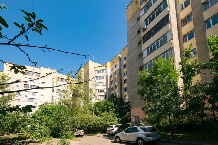 Алматы: Nadezhda Apartments in Samal