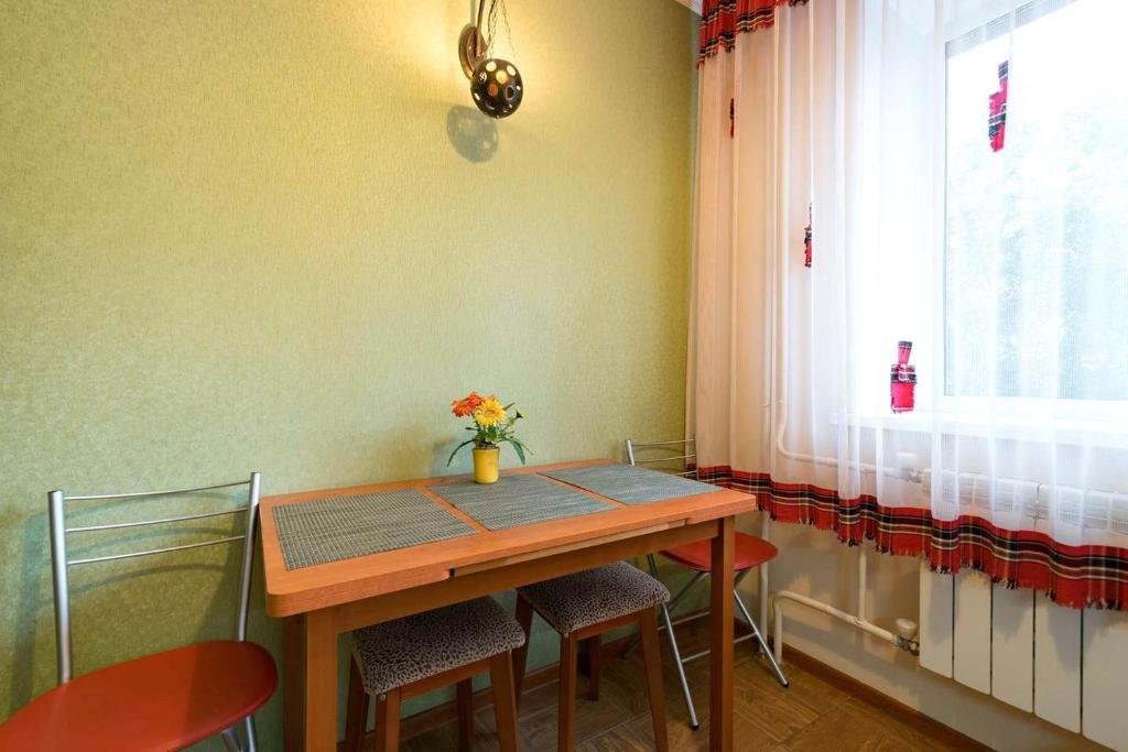 Алматы: Nadezhda Apartment on Gogolya 117