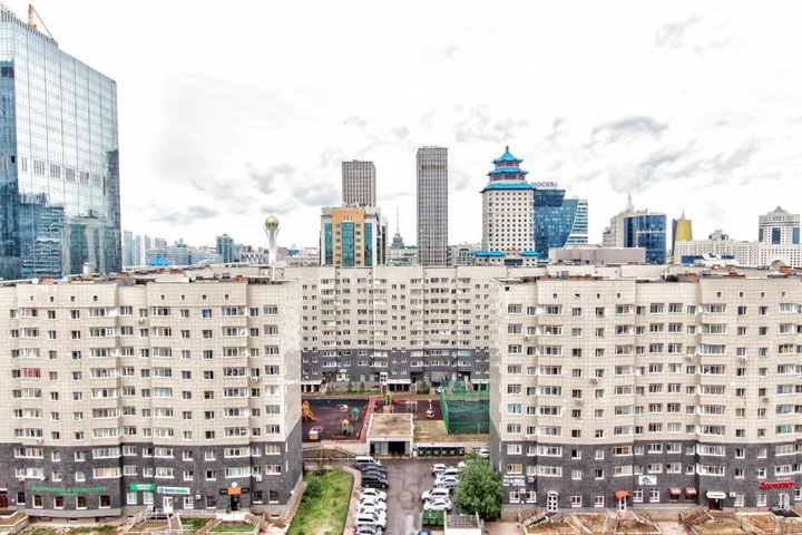 Астана: Two bedroom apartment on Syganak street 64 1