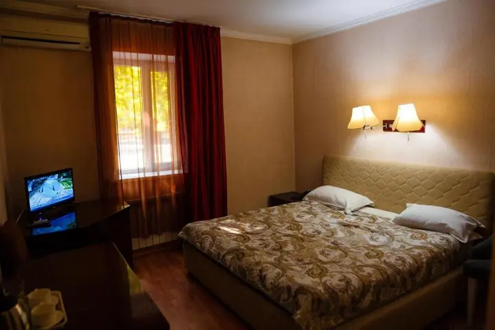 Алматы: Almaty-Tranzit N1 Hotel