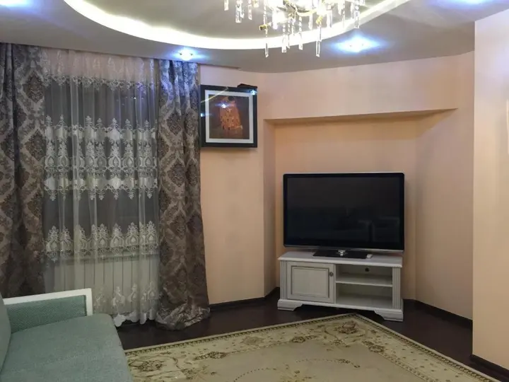 Алматы: Mametovoj, 36 Apartamenty
