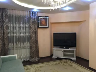 Алматы: Mametovoj, 36 Apartamenty