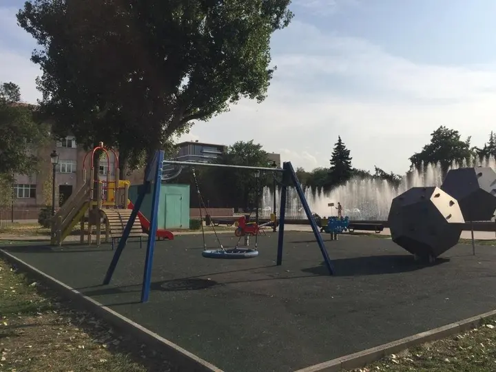Алматы: Mametovoj, 36 Apartamenty