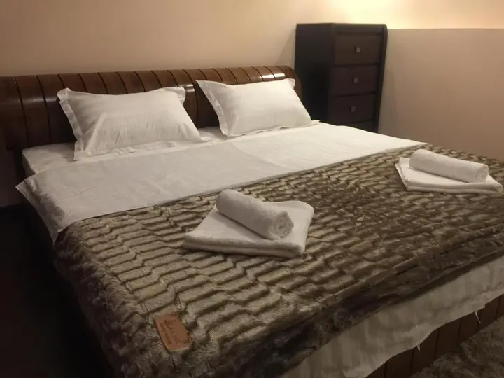 Алматы: Mametovoj, 36 Apartamenty