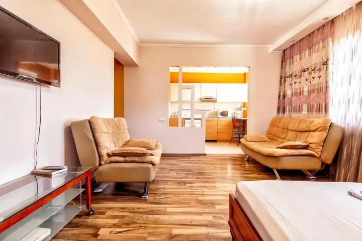 405 Apartamenty v delovom tsentre s krasivym vidom Otlichnyj variant dlja turistov i komandirovannyh — фото 4