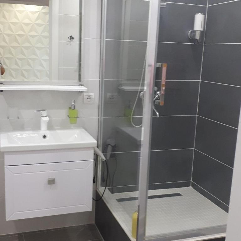 2h komnatnye apartamenty VIP na Nazarbaeva 44 — фото 1