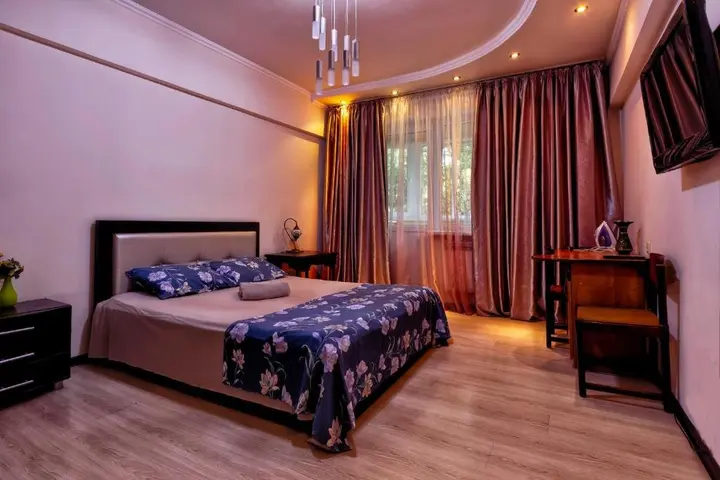Алматы: 435 Apartamenty v tsentre dlja komandirovannyh i turistov