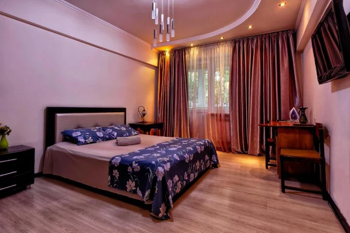 Алматы: 435 Apartamenty v tsentre dlja komandirovannyh i turistov