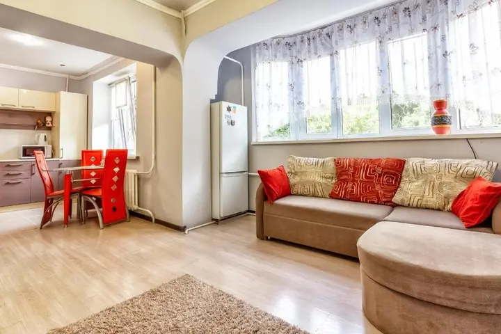 Алматы: 435 Apartamenty v tsentre dlja komandirovannyh i turistov