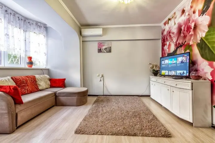 Алматы: 435 Apartamenty v tsentre dlja komandirovannyh i turistov
