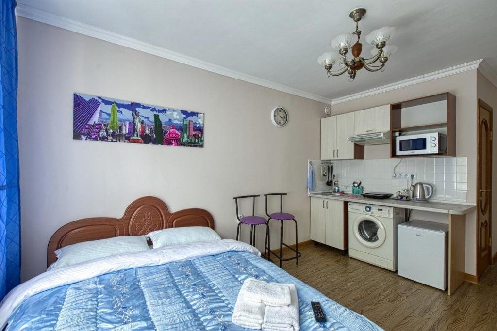 Алматы: Apartamenty na ulitse Klochkova, 128