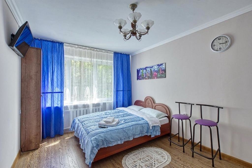 Алматы: Apartamenty na ulitse Klochkova, 128