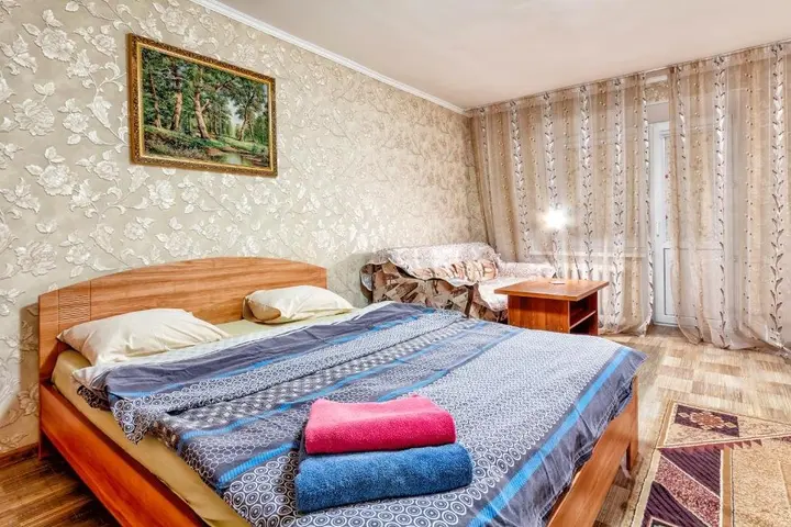 Алматы: 424 Apartamenty v Zolotom kvadrate v tsentre Otlichno podhodjat dlja komandirovannyh i turistov