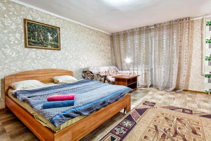 Алматы: 424 Apartamenty v Zolotom kvadrate v tsentre Otlichno podhodjat dlja komandirovannyh i turistov