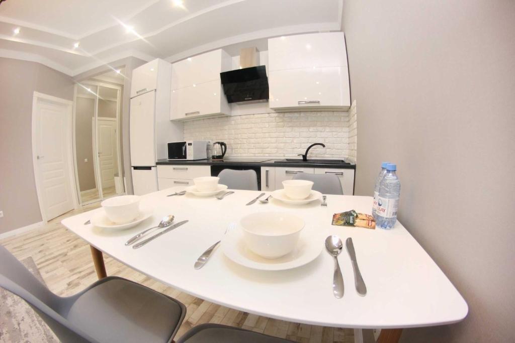 Алматы: Ujutnye apartamenty na Navoi 208/6
