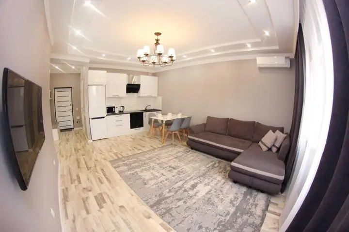 Ujutnye apartamenty na Navoi 208/6 — фото 2
