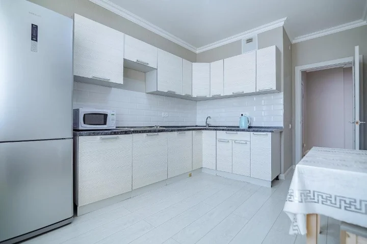 Астана: Apartment on Sauran street 10B