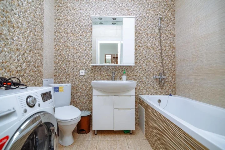 Астана: Apartment on Sauran street 10B