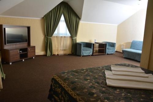 Уральск: Tropicana Inn