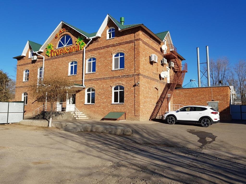 Уральск: Tropicana Inn